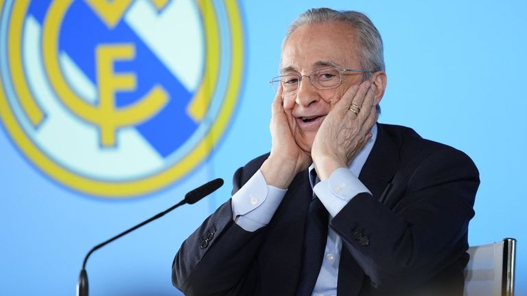 Florentino Pérez se ratifica en su postura y Enrique Riquelme pide diálogo