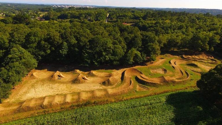 Ponte Caldelas construirá un «bike park» en el área de Chan da Barcia