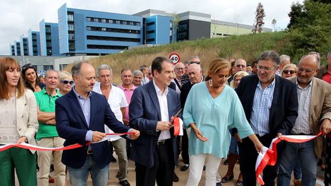 Imagen de archivo del alcalde Abel Caballero con Carmela Silva, entonces presidenta de la Diputacin de Pontevedra, en una inauguracin