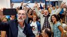 Almuiña, celebrando su tercera mayoría absoluta en Baiona este domingo