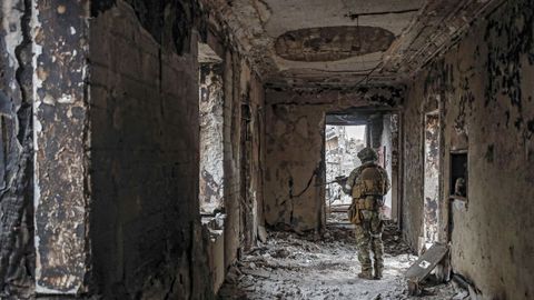 Interior del Teatro de Mariúpol, arrasado por un bombardeo ruso el pasado 16 de marzo.