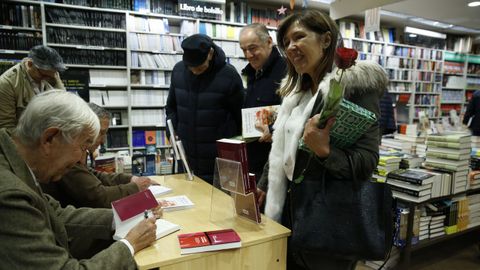 Firma de libros de Snchez Salorio en la Librera Arenas