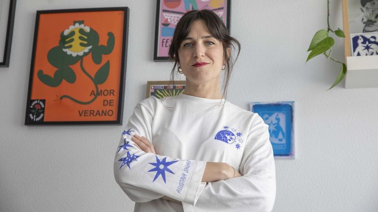 Agustina Shuan, ilustradora argentina afincada en Galicia: «Me sigue sorprendiendo ver mi nombre en Zara»