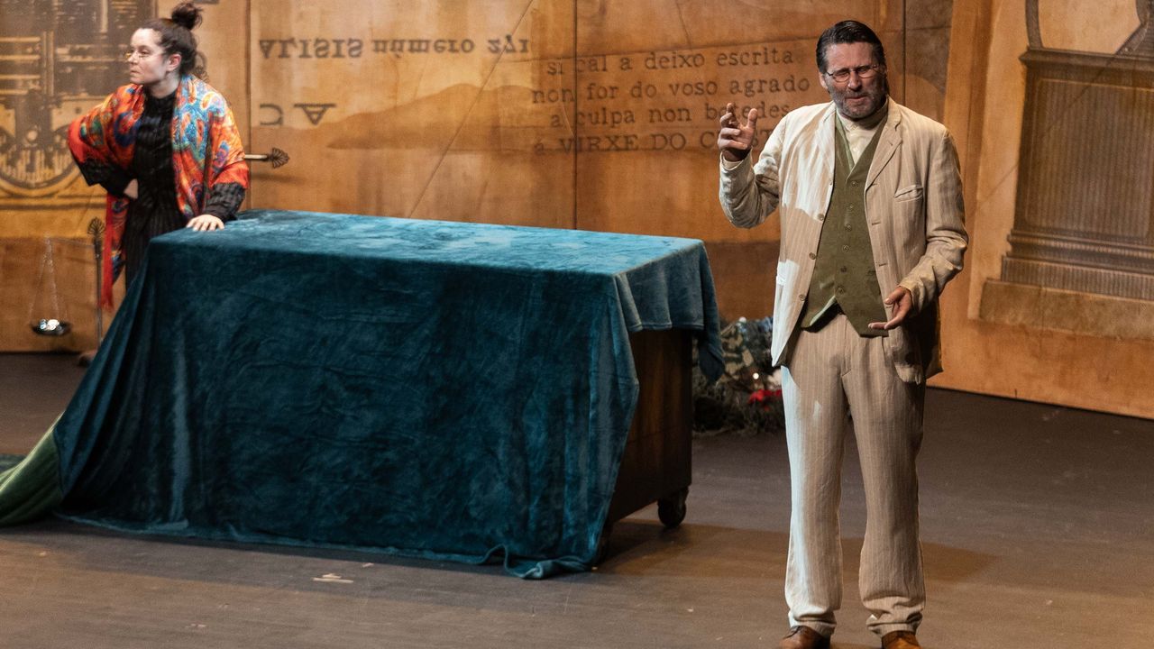 Juanjo Artero se mete en la piel del inspector Poirot