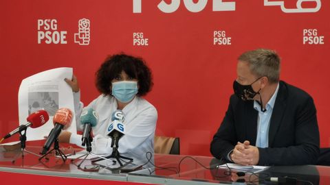 Concepcin Garca Lozano, en una comparecencia junto a Rafael Rodrguez Villarino, secretario provincial del PSOE
