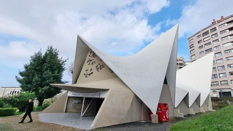 La iglesia de Os Picos, en O Calvario, es la obra ms vanguardista de Antonio Romn Conde