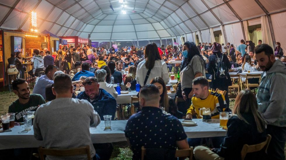 Arranque de la Mostra de Curtas de Noia.Festa da Cervexa de Vern