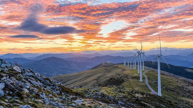 Iberdrola eleva un 6,3 % su electricidad distribuida a junio, impulsada por demanda y electrificación