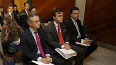 Roberto Tojeiro, presidente de Gadisa (en el centro de la foto), durante el juicio