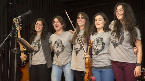 A banda da Loba es uno de los grupos que toca esta noche en Viana do Bolo
