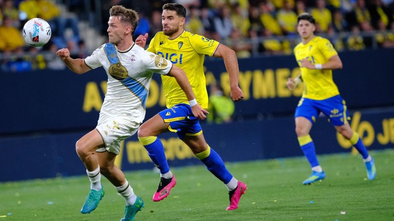 Arnau Comas encuentra una grieta: el jugador más fiable con balón se apunta al final de campaña