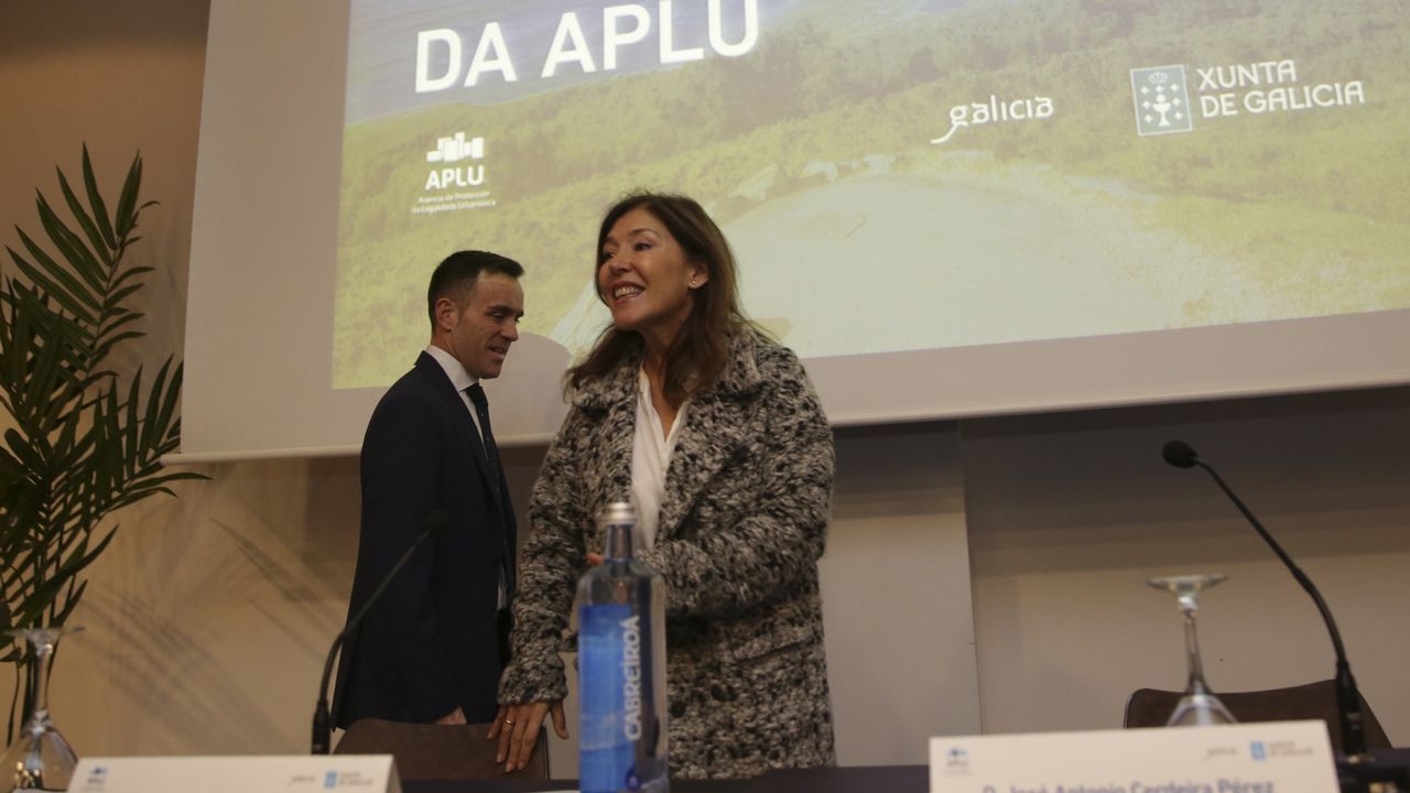 Jos� Camilo L�pez nunha exposici�n de fotograf�a de natureza que presentou anteriormente en B�veda