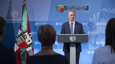 El lendakari Iñigo Urkullu, en rueda de prensa tras presidir la primera reunión del Gobierno Vasco tras el verano