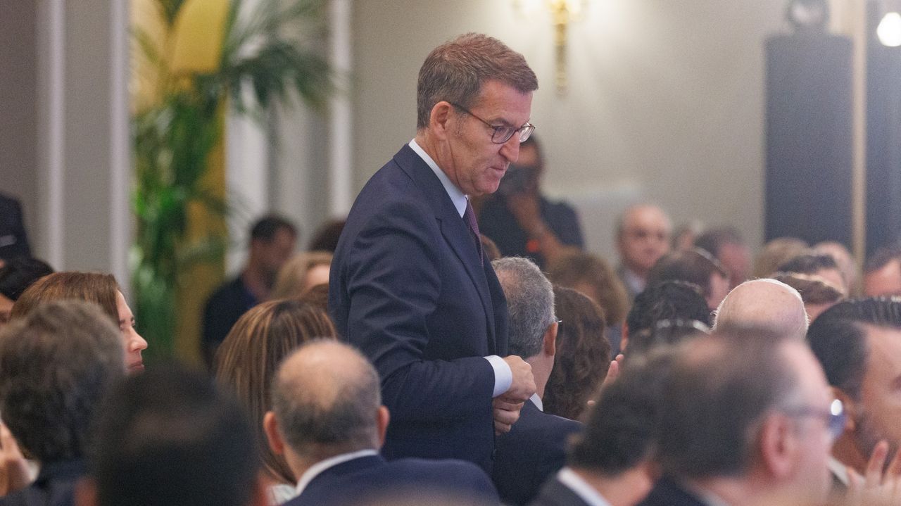 Alberto Nez Feijoo, antes de iniciar un discurso en el Frum Europa.