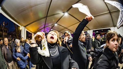 Enterro da Sardiña en Carballo