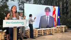 La diputada de Junts Míriam Nogueras en el cierre de campaña de las generales con una foto de Puigdemont detrás