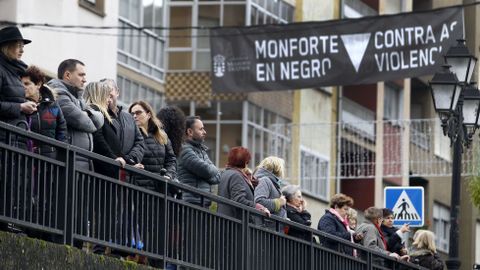 A la cadena humana de Monforte acudieron representantes de todos los partidos