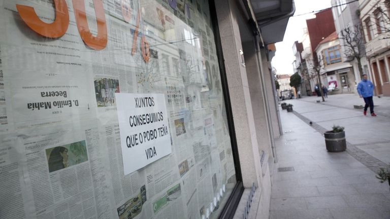 Imagen de archivo de una campaña para concienciar sobre la importancia del pequeño comercio en Rianxo.