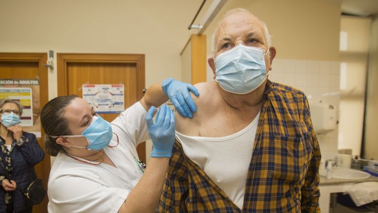 Campaña de vacunación contra la gripe en Laxe