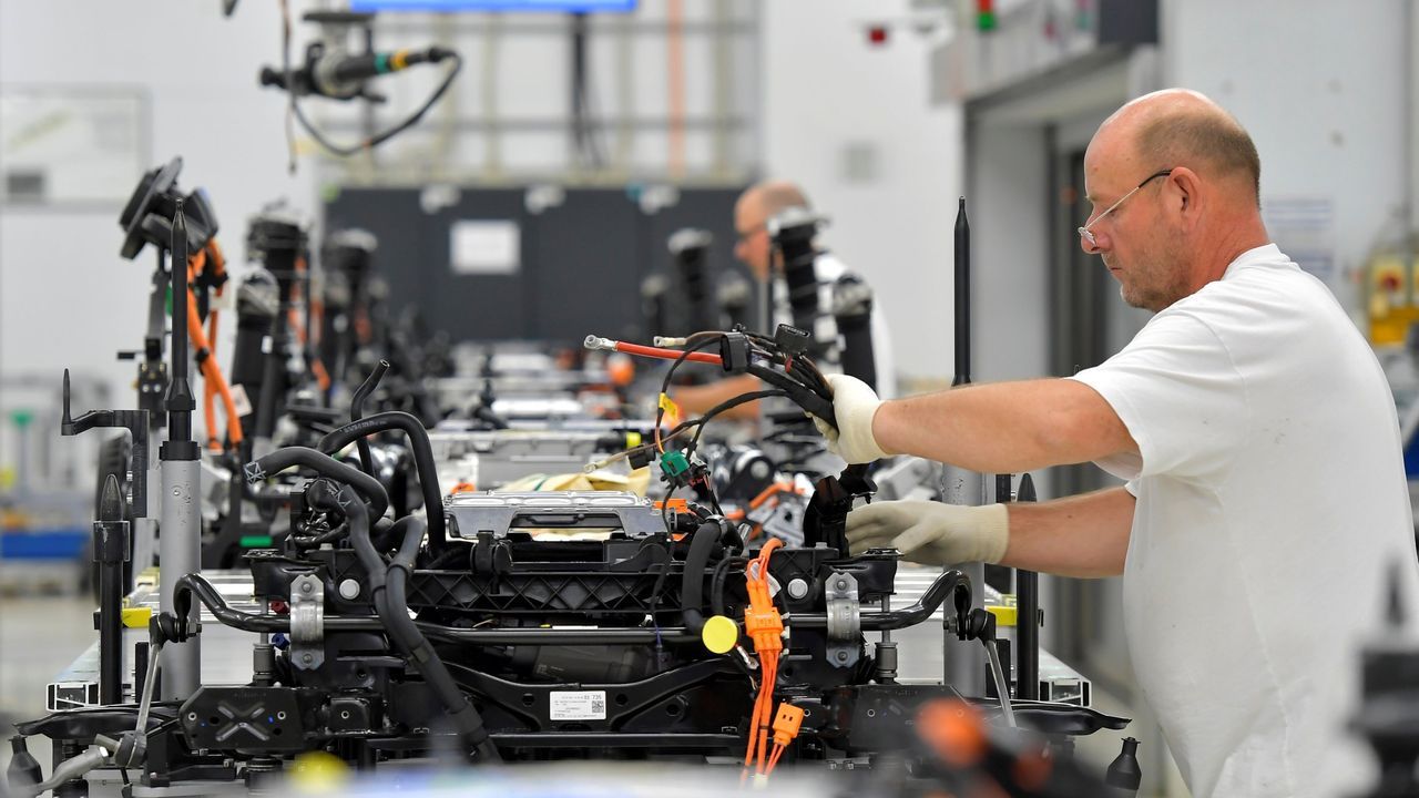 La crisis de los microchips paraliza también la planta de Volkswagen en