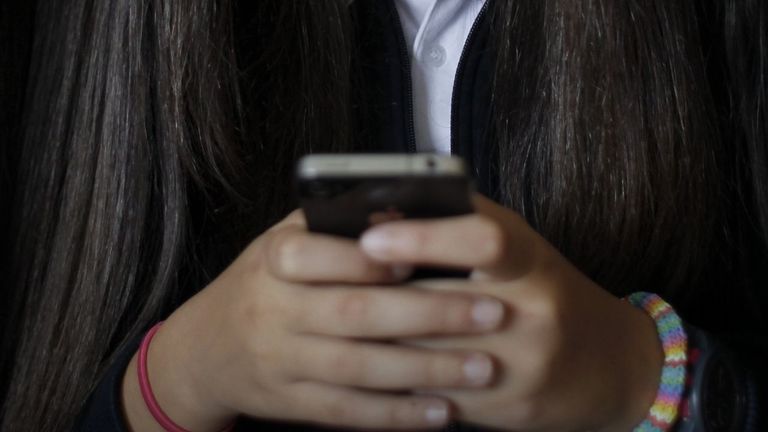 Condenado un cliente por coacciones en Vigo: «Lo arregláis en 15 días o lo publico en redes»