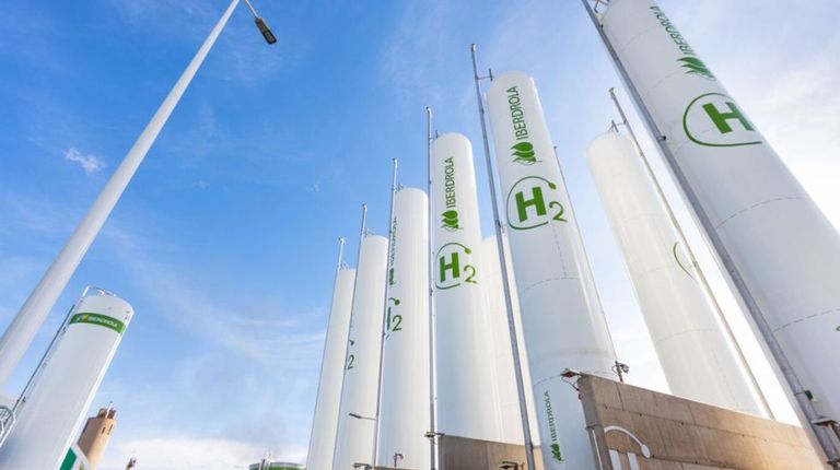 Iberdrola traslada de Galicia a Andalucía un proyecto de producción de metanol verde