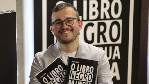 Carlos Calln co seu novo libro