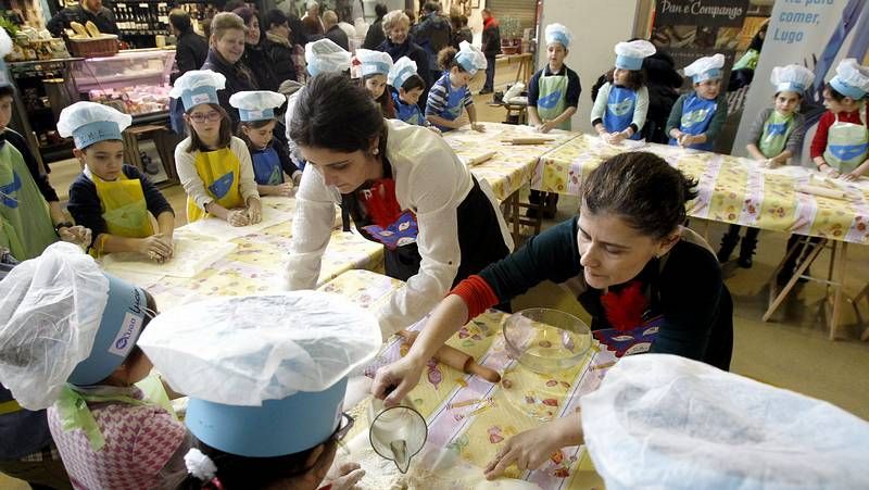 Fiesta de Carnaval en el centro de mayores de Monforte.
