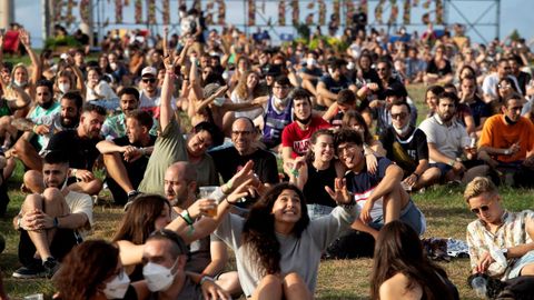 Jóvenes en un festival musical en Barcelona la pasada semana