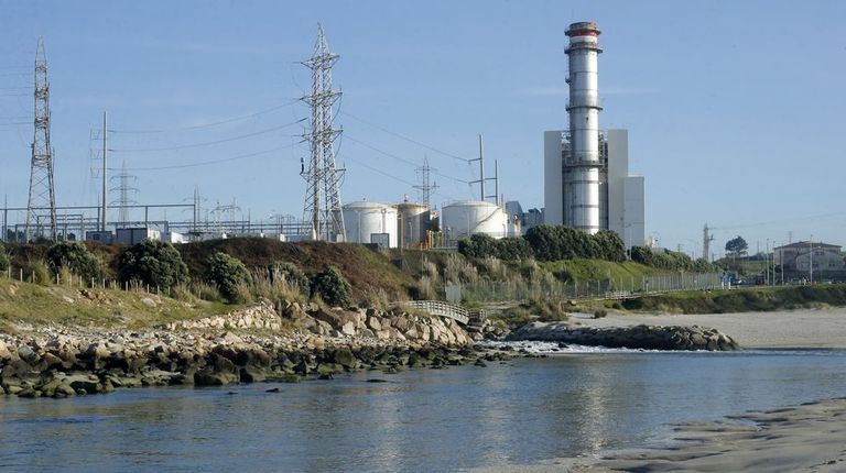 El precio de la luz caerá en el 2026 tras cerrar el pasado año con un repunte del 4,5 %