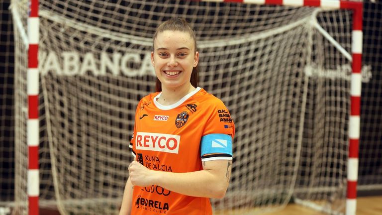 Cris Blanco, xogadora do Reyco Burela FS, en semana de Supercopa: «Non podemos saír xogar con medo»