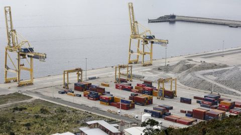 Terminal de contenedores del puerto exterior de Ferrol, en foto de archivo