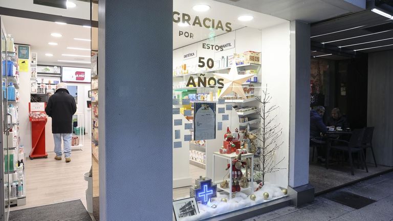 Las boticas anexas deberán abrir al menos 22 horas a la semana