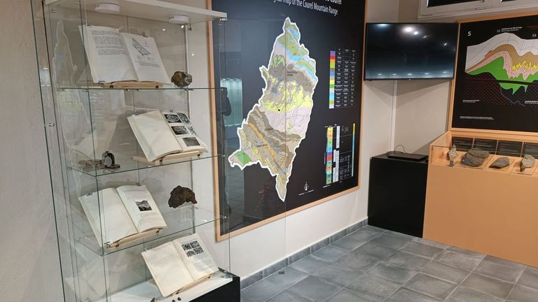 El geoparque Montañas do Courel exhibe sus «incunables» científicos