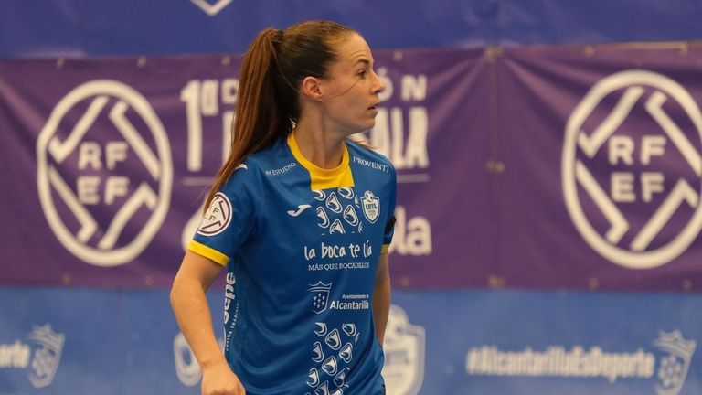 Peque se retira tras una carrera gigante en el fútbol sala: «Ya no puedo aportar más como jugadora, lo haré en otro sitio»