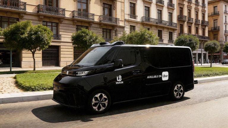 Llegan los taxis que conducen solos, pero con letra pequeña