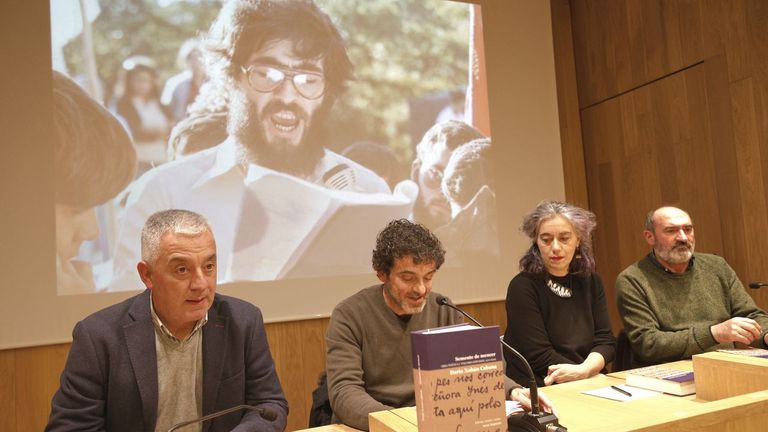 «Darío Xohán Cabana foi o último poeta que coñeceu o «galego eterno»»
