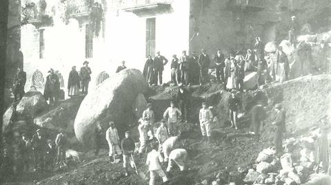 El Ejrcito se desplaz hasta As Ermitas (O Bolo) en diciembre e 1909 para colaborar en las labores de desescombro