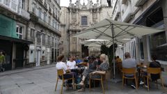 Imagen de archivo de terrazas en el casco viejo de Ourense.