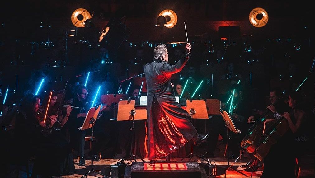 Film Symphony Orchestra en un concierto.