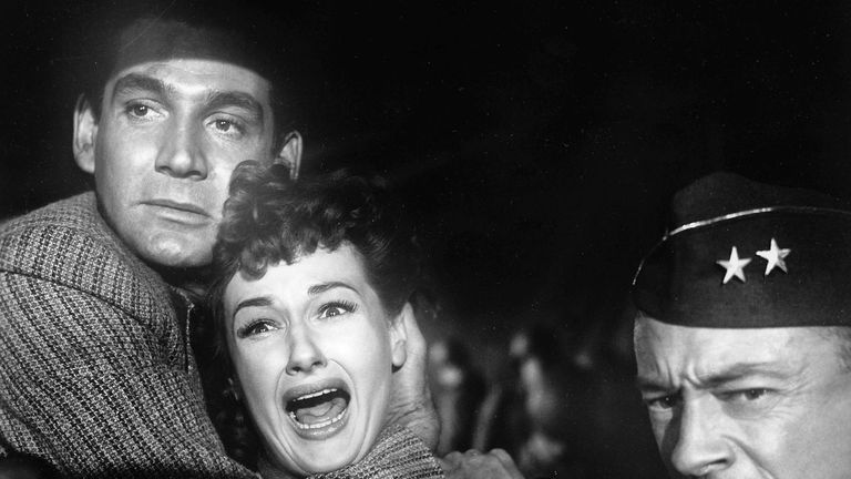 Muere la actriz de «La guerra de los mundos» Ann Robinson, a los 96 años