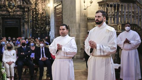 Rubén Ponce y Guilleremo Antonio Carrillo fueron ordenados sacerdotes en la catedral de Lugo en julio