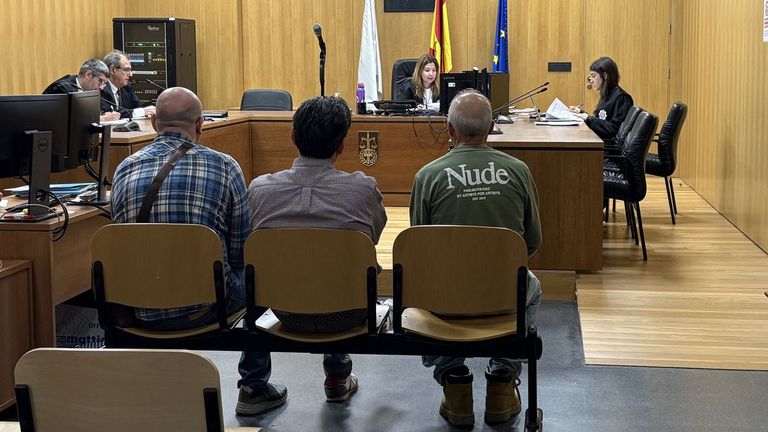 Simularon un contrato en una empresa de cristalería para una empleada a la que tenían trabajando en una panadería de Ourense