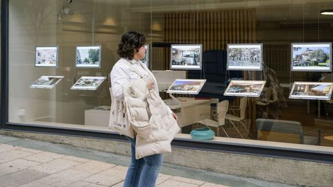 Imagen de una inmobiliaria de Ourense ofertando pisos en alquiler y en venta
