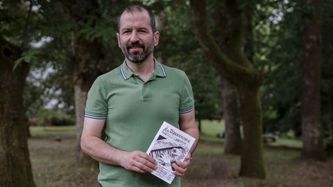 David, con su cómic en O Carballiño