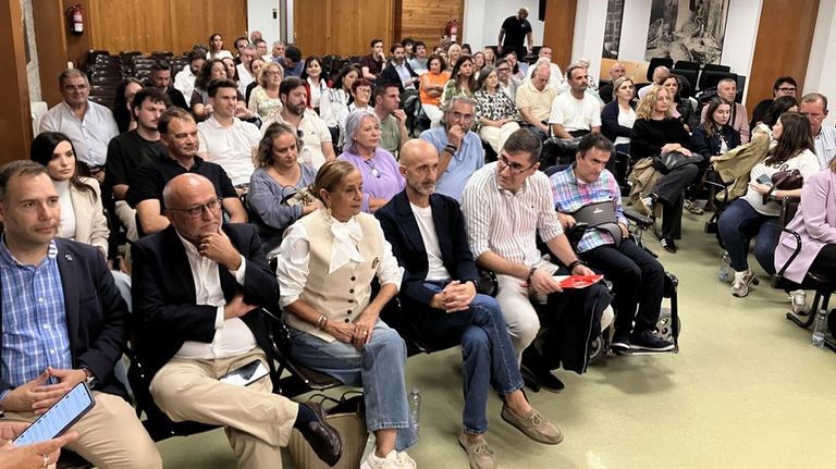 Abel Losada, Marica Adrio y Manuel Pazos liderarán la candidatura del PSOE al Congreso para las elecciones generales del 29 de noviembre