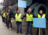 Parte de los participantes en la cadena humana