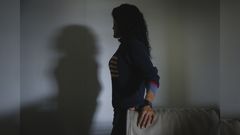 Esmeralda cuenta que ya no le quedan l�grimas, pero mientras lo dice llora. 