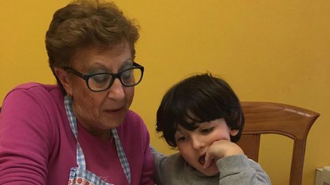 La cariñesa Terita Docanto, con su bisnieto Hugo