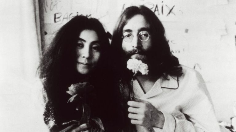45 años del asesinato de John Lennon: la muerte de un beatle y el nacimiento de un mito